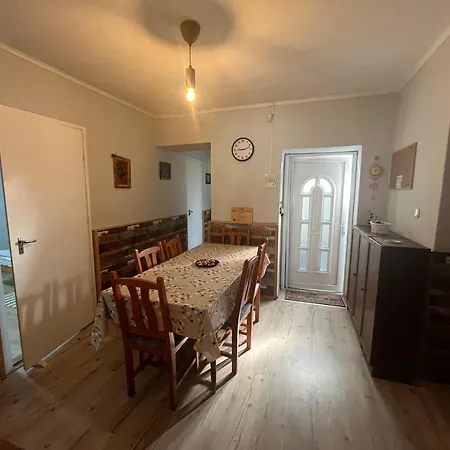 Apartment Eszter Vendeghaz *